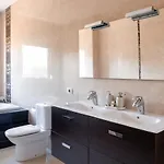 别墅 Modern With Private Pool And Mountain Views 阿罗纳