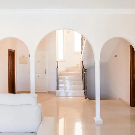 Villa Modern With Private Pool And Mountain Views *
