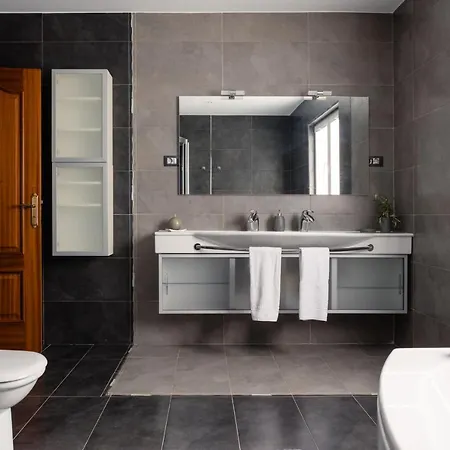 Modern With Private Pool And Mountain Views Villa *
